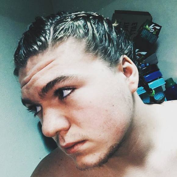 Meet your Posher, Travis - Picture 1 of 1